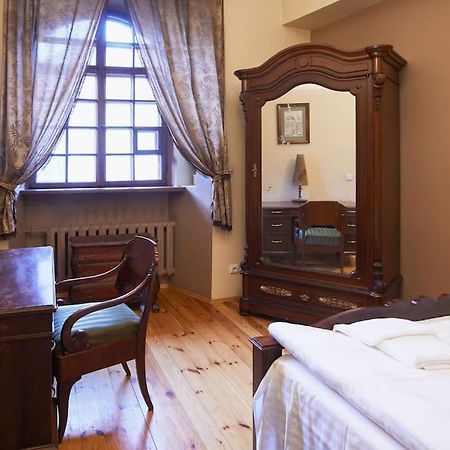 Cozy Apartment In Gothic Style House In The Heart Of The Old Town VNO Extérieur photo