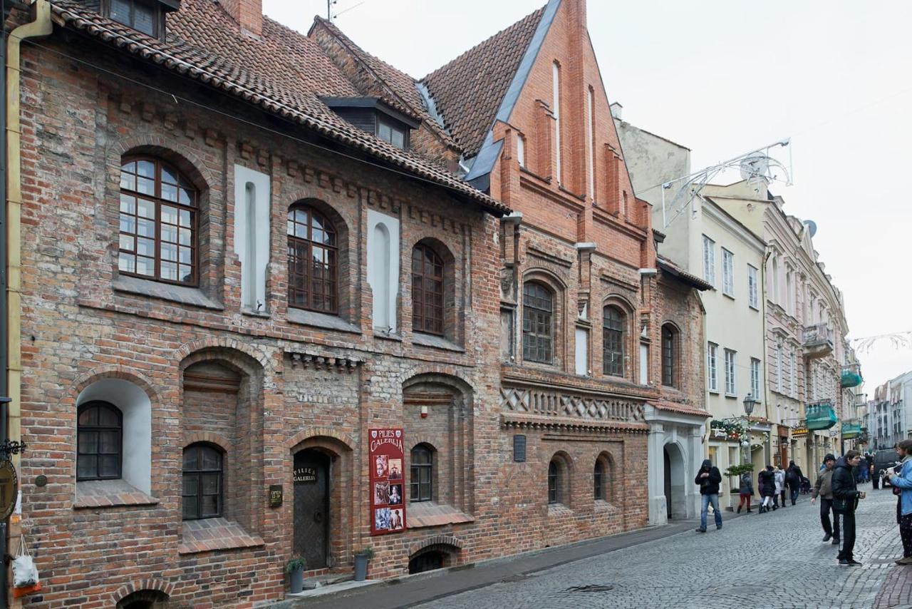Cozy Apartment In Gothic Style House In The Heart Of The Old Town VNO Extérieur photo