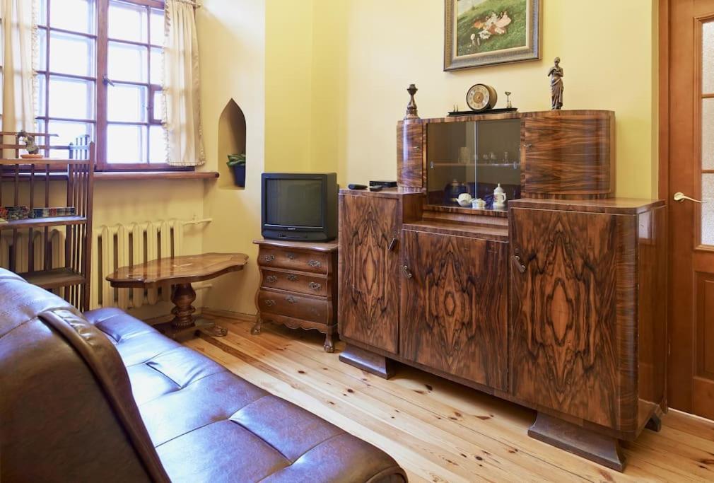 Cozy Apartment In Gothic Style House In The Heart Of The Old Town VNO Extérieur photo